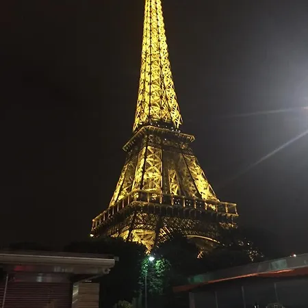 Cosy Sur Les Champs-elysees Renoved * Paris
